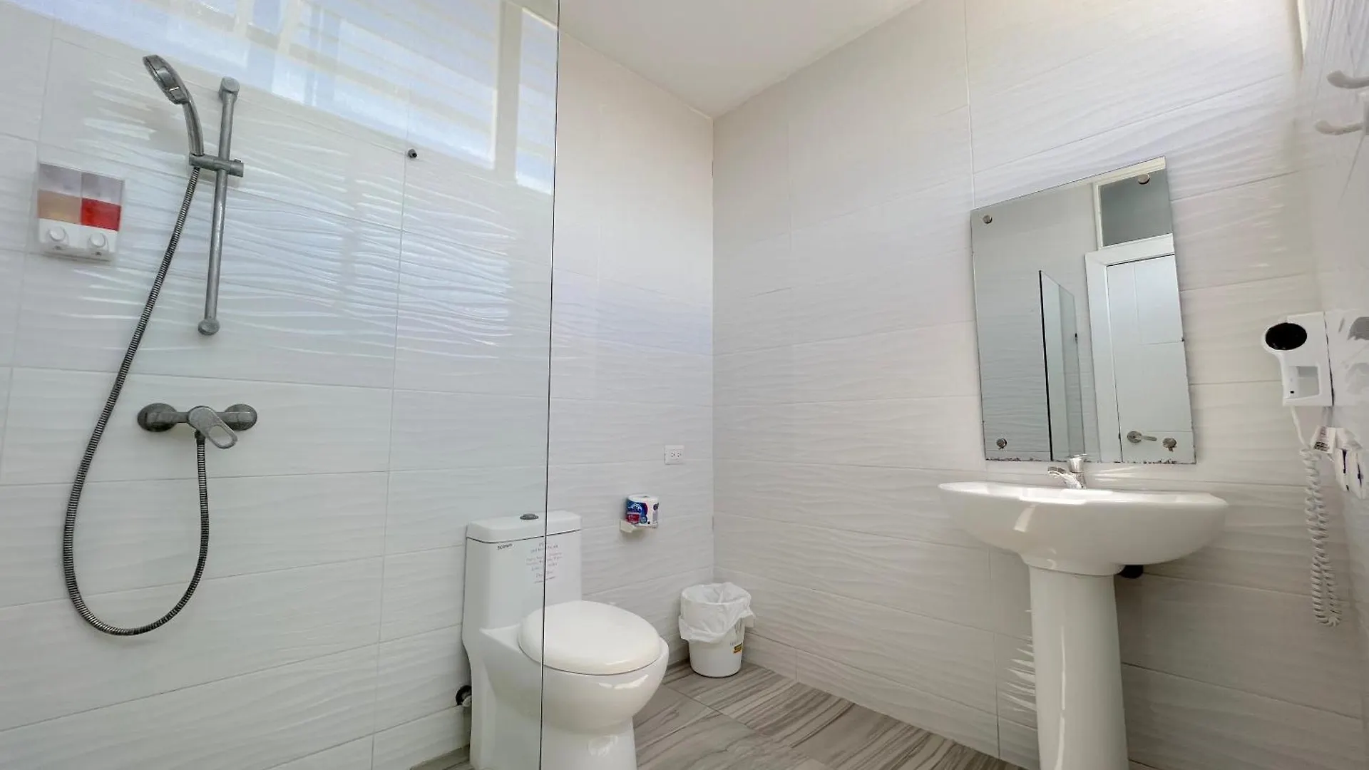 ***** Hotel Vacation Suites With Rooftop Pool, Spa, Restaurants - Playa Los Corales Punta Cana Dominican Republic