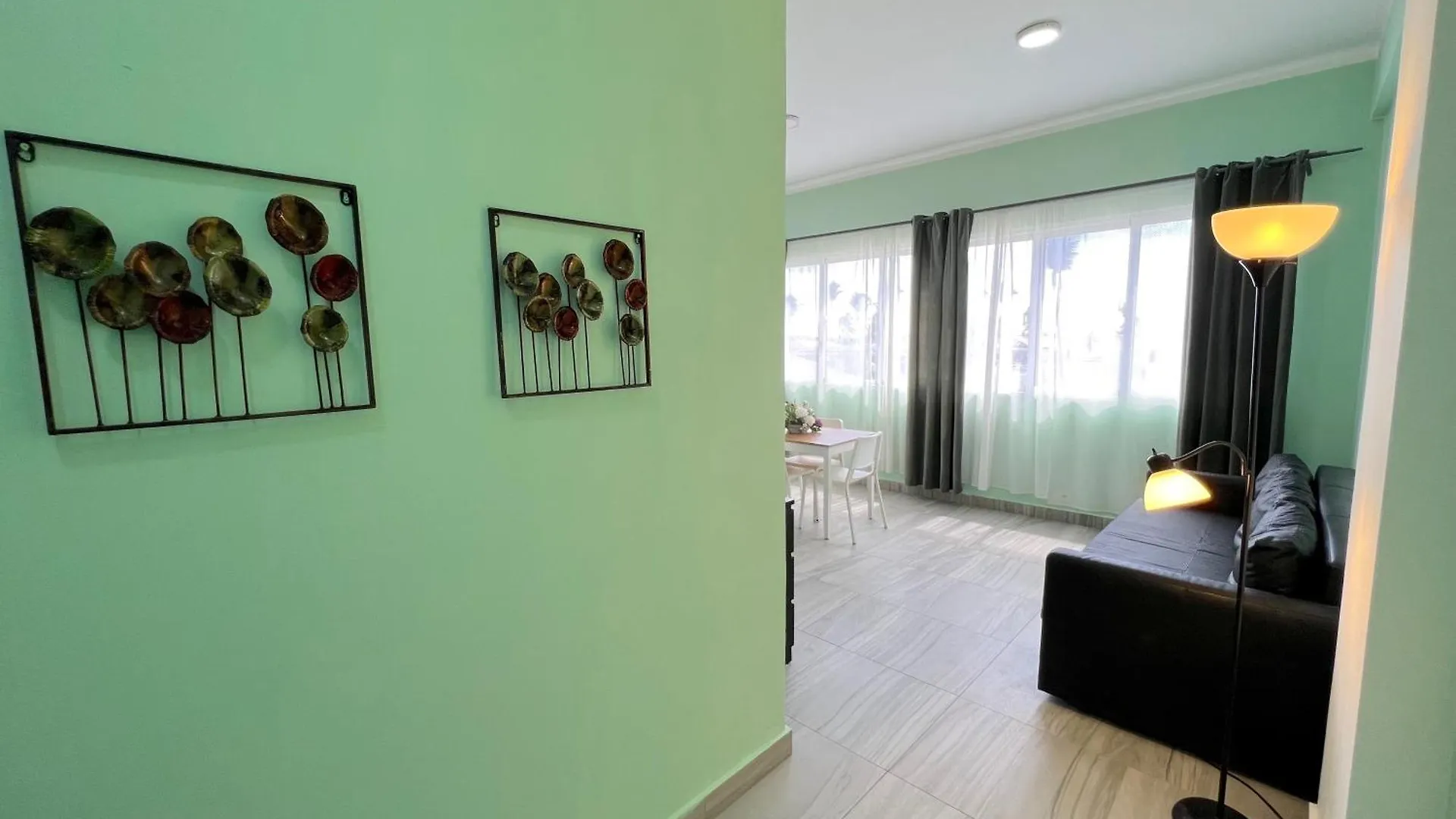 Vacation Suites With Rooftop Pool, Spa, Restaurants - Playa Los Corales Punta Cana Hotel